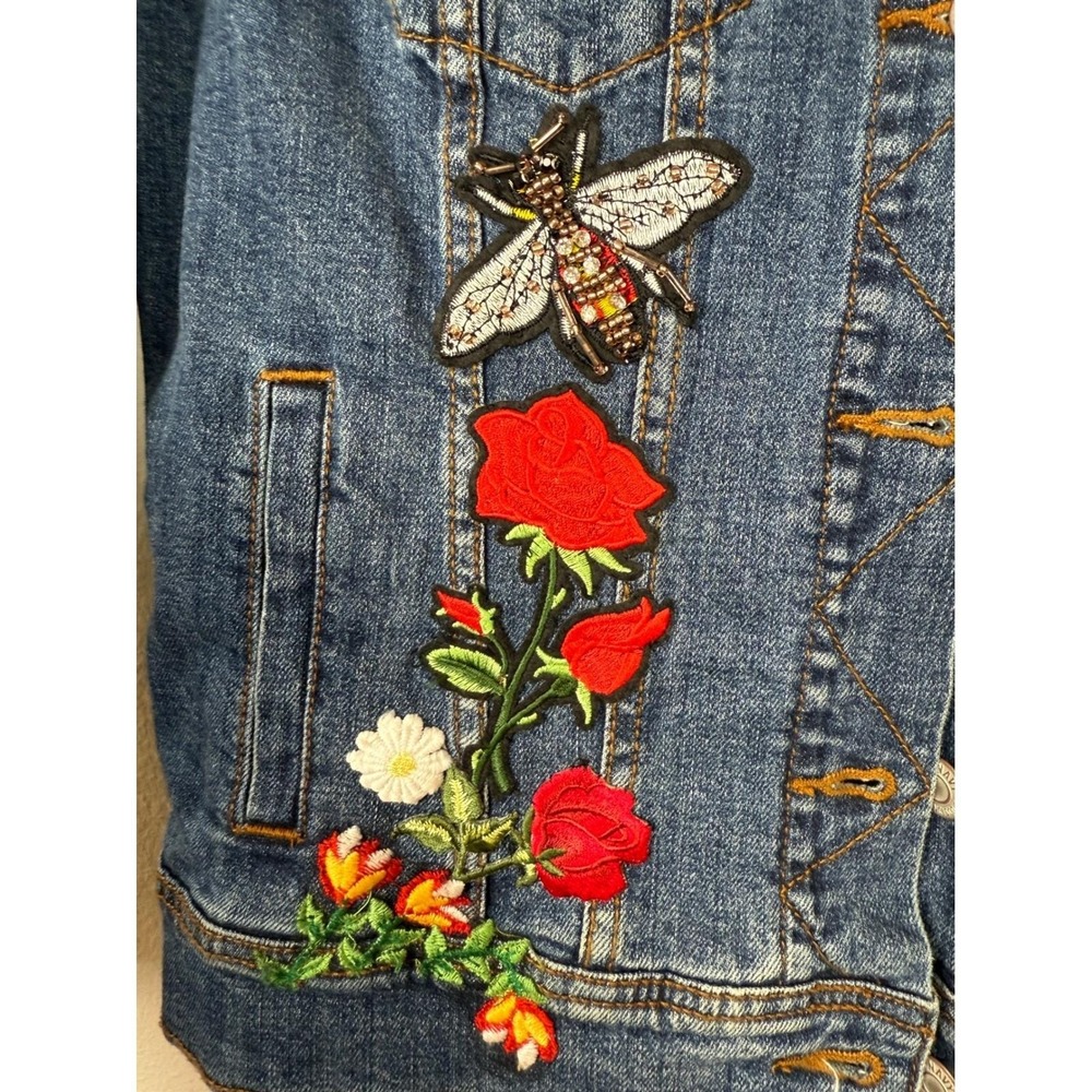 Two Tequilla Sisters Embroidered Denim Jacket M Flowers Bee Design Jean Jacket - Picture 5 of 8
